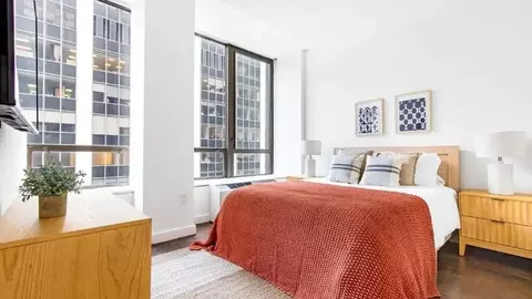 128 Water St #2609, New York, NY 10005
