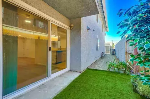 461 Almond Ave #2, Long Beach, CA 90802