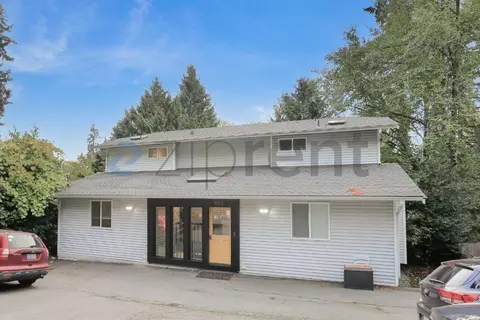 9012 236th St SW #D, Edmonds, WA 98026