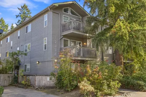 12334 33rd Ave NE, Seattle, WA 98125