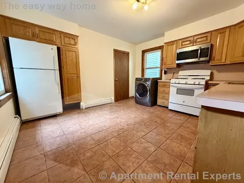 14 Lopez St, Cambridge, MA 02139