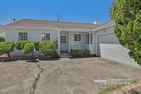 7037 Texhoma Ave, Van Nuys, CA 91406