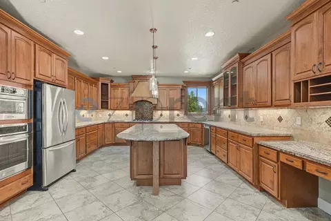 2878 SElliott Dr, Gresham, OR 97080 photo 20