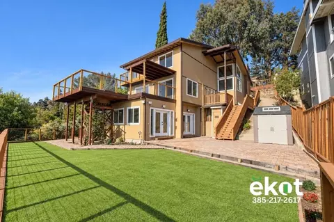 15709 Highland Dr, East Foothills, CA 95127