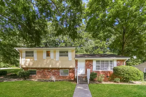 5350 Longmeadow Ln, Atlanta, GA 30349