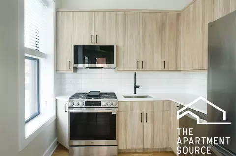 2258 N Southport Ave #2, Chicago, IL 60614