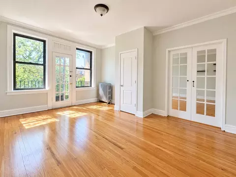 5461 S Everett Ave #3A, Chicago, IL 60615