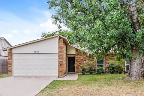 7324 Lea Pl, Fort Worth, TX 76140