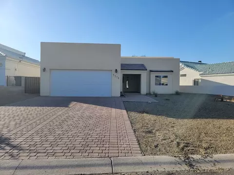 5578 S Desert Lakes Dr, Fort Mohave, AZ 86426