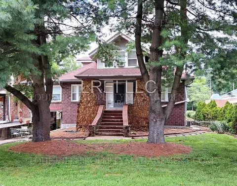 4704 Southern Pkwy #A3, Louisville, KY 40214