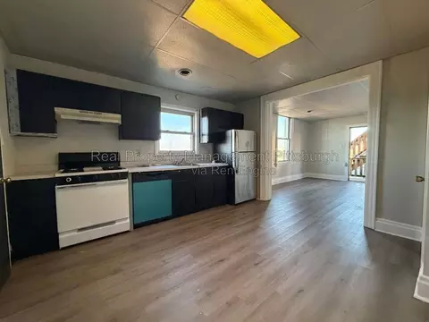 7500 Ellesmere St #3, Swissvale, PA 15218
