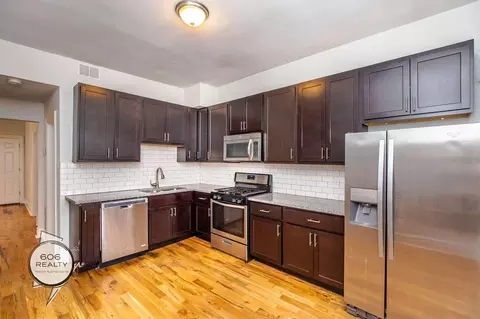 2747 W Augusta Blvd #1F, Chicago, IL 60622