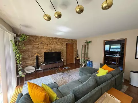 13 Scotdale Rd #1, La Grange Park, IL 60526