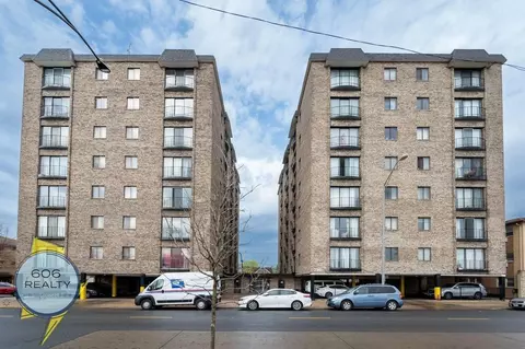 2300 N Harlem Ave #601, Elmwood Park, IL 60707