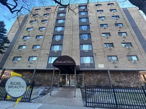 110 N Kenilworth Ave #2A, Oak Park, IL 60301
