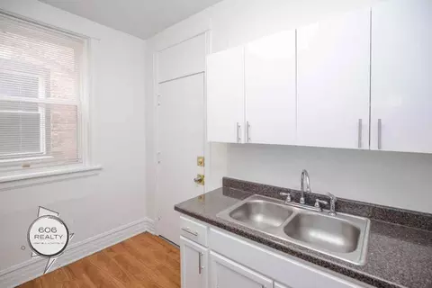 2404 W 63rd St #2C, Chicago, IL 60629
