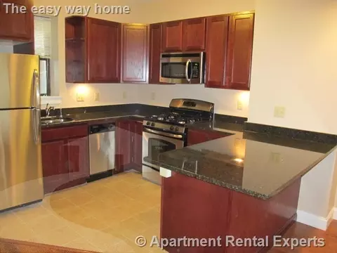 75 Hancock St #4, Cambridge, MA 02139