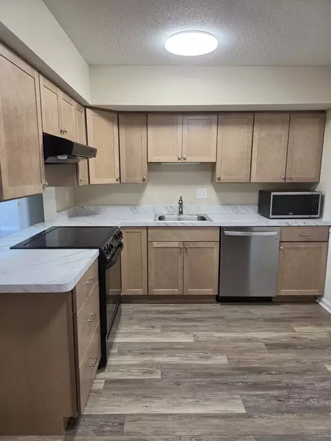 1443 Summergate Pkwy #1443, Saint Peters, MO 63303