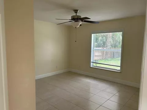 2426 Oak Dr #NA, Fort Pierce, FL 34949