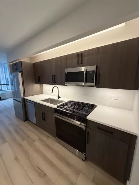 95 Wall St #1209, New York, NY 10005