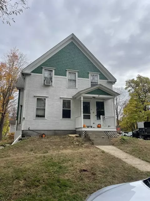 8 Pleasant St #4, Milford, NH 03055