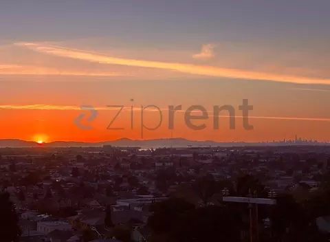 30 Anair Way, Oakland, CA 94605