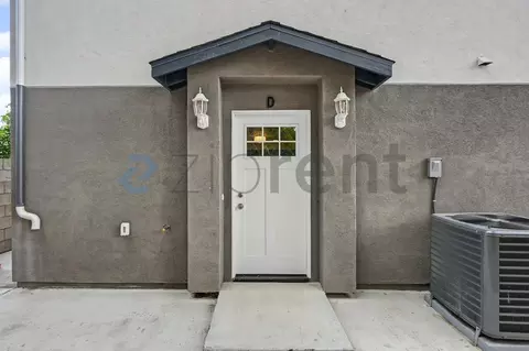 213 E Raymond St #D, Compton, CA 90220 photo 3
