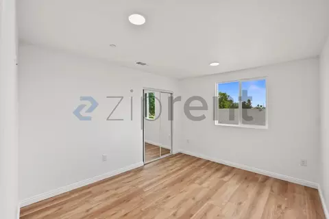 213 E Raymond St #D, Compton, CA 90220 photo 12
