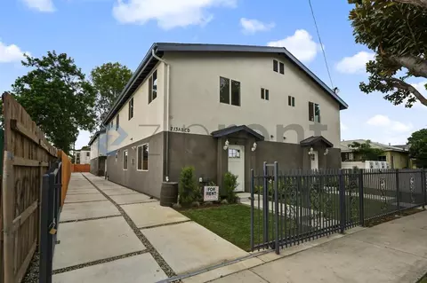 213 E Raymond St #D, Compton, CA 90220 photo 2