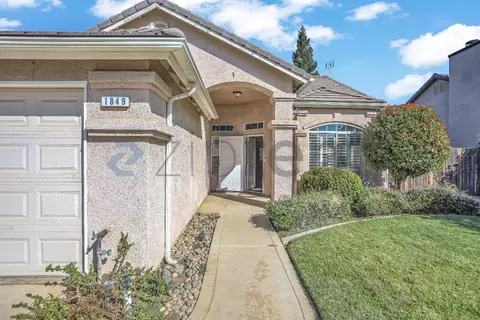 1849 Athens Ave, Clovis, CA 93611 photo 4