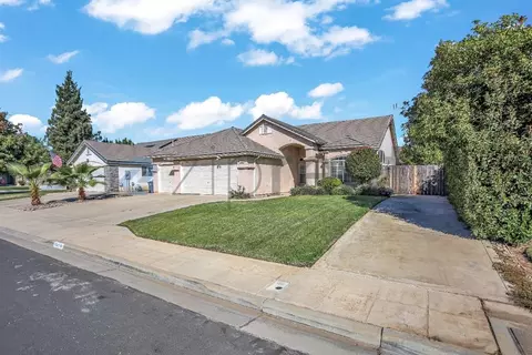 1849 Athens Ave, Clovis, CA 93611 photo 3