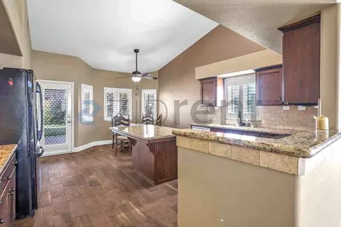 1849 Athens Ave, Clovis, CA 93611 photo 9