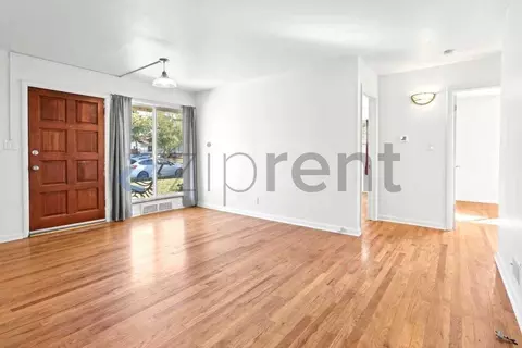 4745 S Logan St, Englewood, CO 80113