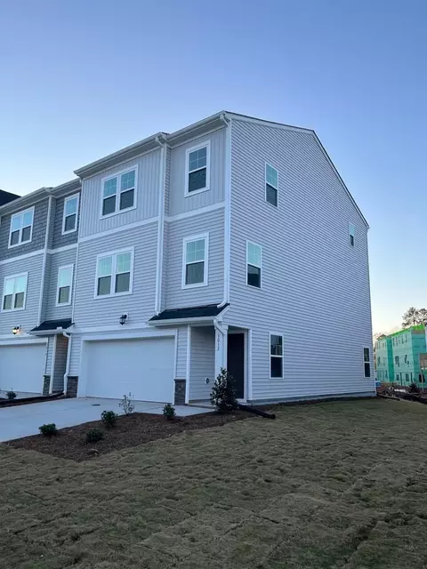 3012 Castle Loch Ln #3012, Durham, NC 27703