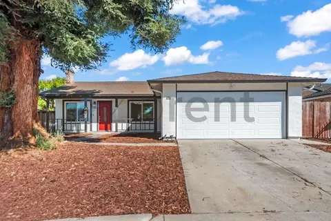32466 Lake Berryessa Dr, Fremont, CA 94555