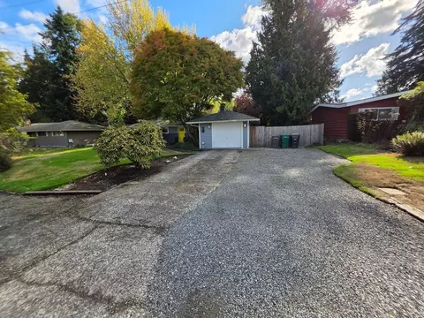2012 96th Pl SE, Everett, WA 98208 photo 2