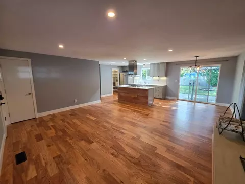 2012 96th Pl SE, Everett, WA 98208 photo 4