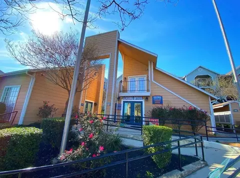 631 Callahan Rd, San Antonio, TX 78228