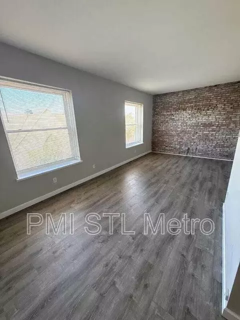 2108 S Spring Ave #3N, Saint Louis, MO 63110