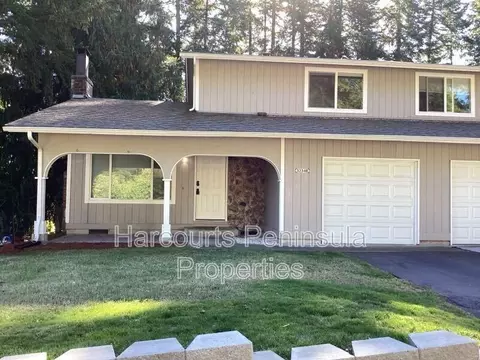3234 SE Goldmaur Ct #B, Port Orchard, WA 98366