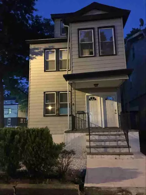 158 Vermont Ave #1, Newark, NJ 07106