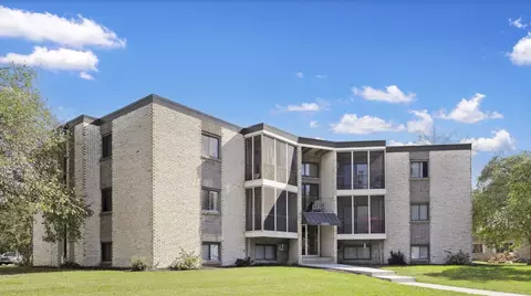 1203 Owens St N #103-107, Stillwater, MN 55082