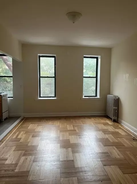 112 W 238th St #1J, New York, NY 10463