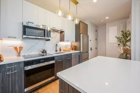1890 Pelham Pkwy S #4C, New York, NY 10461