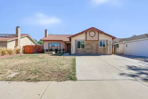 29856 Avenida De Cortez #A, Menifee, CA 92586