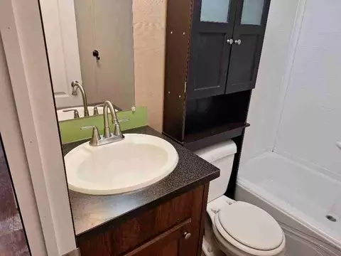 420 White Pine Blvd #19, New Albany, IN 47150