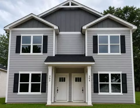 328 18th Ave NE, Hickory, NC 28601