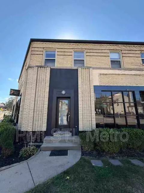 7300 Dartmouth Ave # 2E, University City, MO 63130