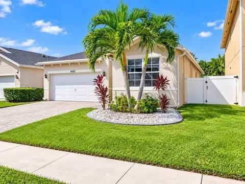 4065 Tomoka Dr, Atlantis, FL 33462