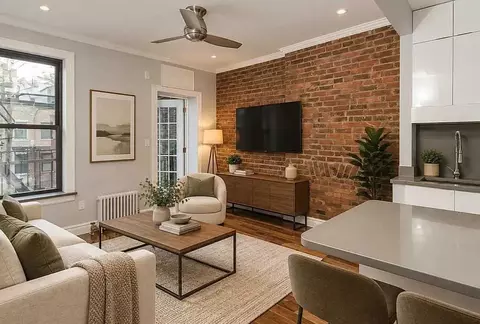 438 W 52nd St #8D, New York, NY 10019